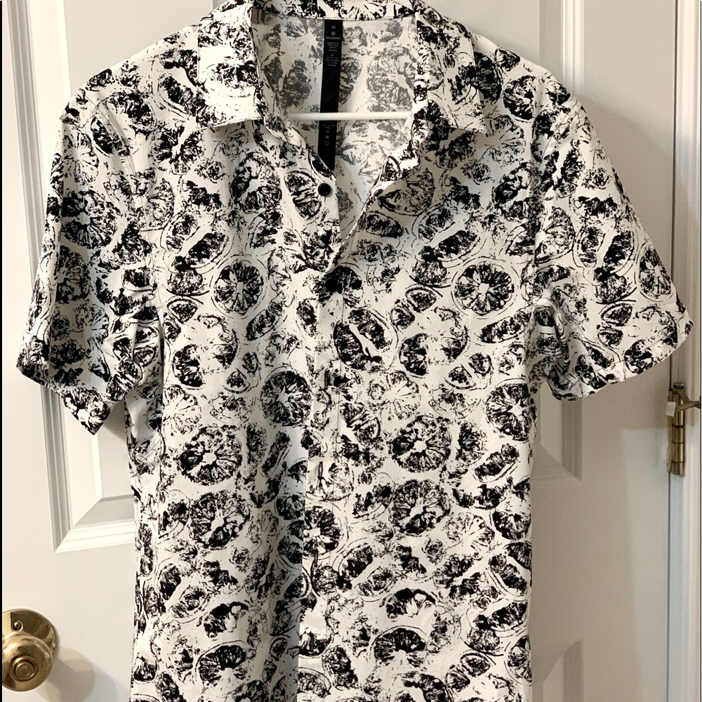 Lululemon short sleeve button down shirt